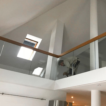Glasbrüstung im Innenbereich