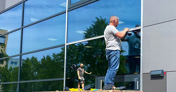 Reparatur einer Fensterverglasung Reparatur einer Fensterverglasung